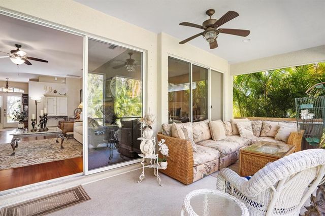 8982 FOUNDERS CIR, Palmetto, FL 34221