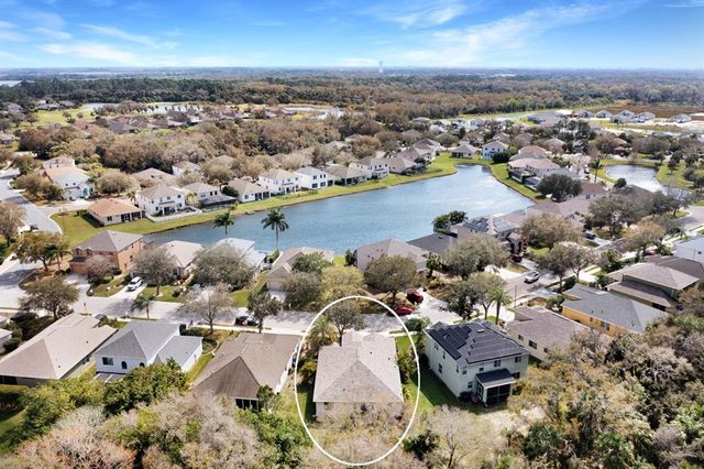 8982 FOUNDERS CIR, Palmetto, FL 34221