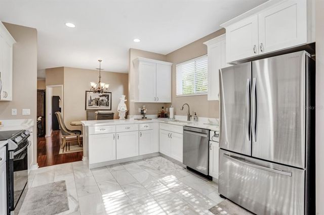 8982 FOUNDERS CIR, Palmetto, FL 34221