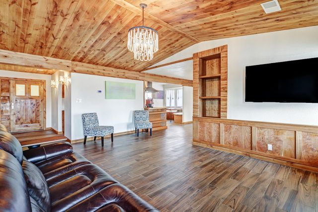 7270 PAJARITO Road NE, Rio Rancho, NM 87144