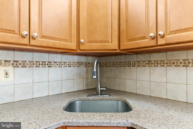 21 KITE CT, Lawrenceville, NJ 08648