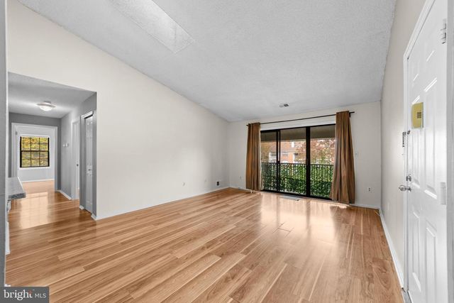 21 KITE CT, Lawrenceville, NJ 08648