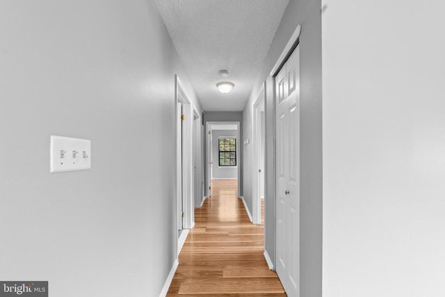 21 KITE CT, Lawrenceville, NJ 08648
