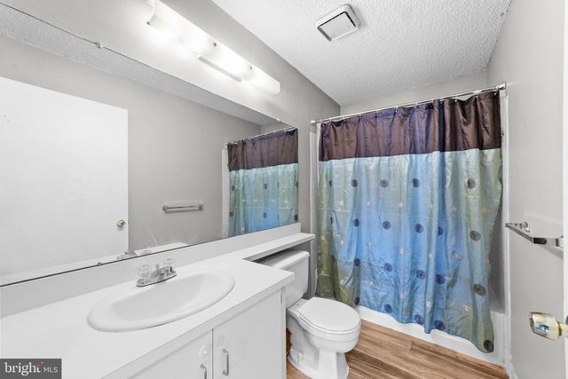 21 KITE CT, Lawrenceville, NJ 08648