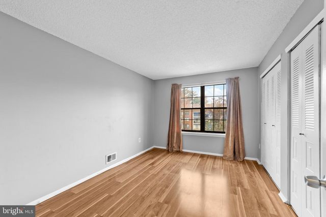 21 KITE CT, Lawrenceville, NJ 08648