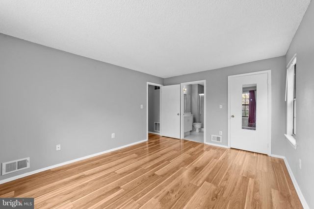 21 KITE CT, Lawrenceville, NJ 08648