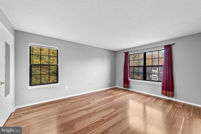 21 KITE CT, Lawrenceville, NJ 08648