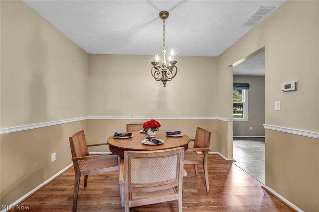 4914 Meadow Moss Lane, North Ridgeville, OH 44039
