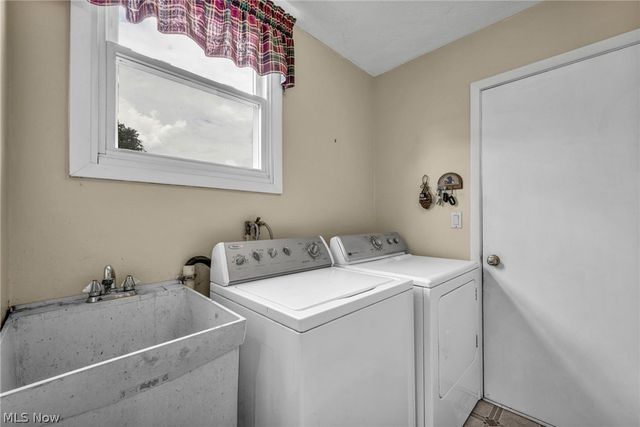 4914 Meadow Moss Lane, North Ridgeville, OH 44039