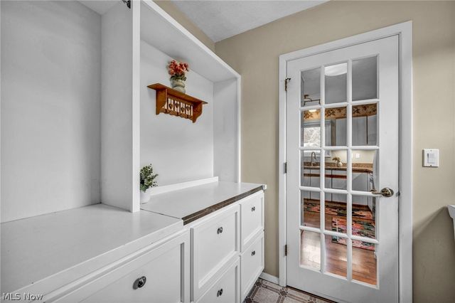 4914 Meadow Moss Lane, North Ridgeville, OH 44039