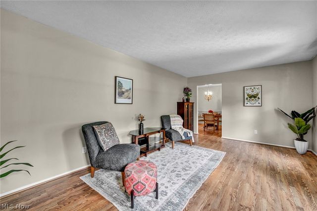 4914 Meadow Moss Lane, North Ridgeville, OH 44039