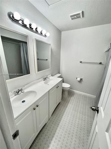 1948 Lake Atriums Circle 124, Other City - In The State Of Florida, FL 32839