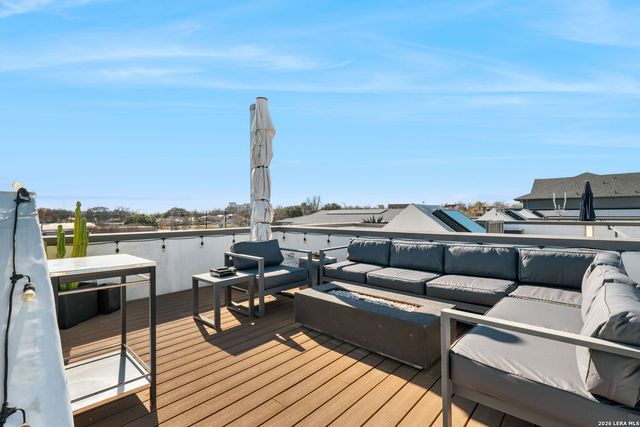 318 W Grayson St Unit 204, San Antonio, TX 78212