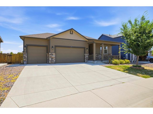 735 Camberly Dr, Windsor, CO 80550
