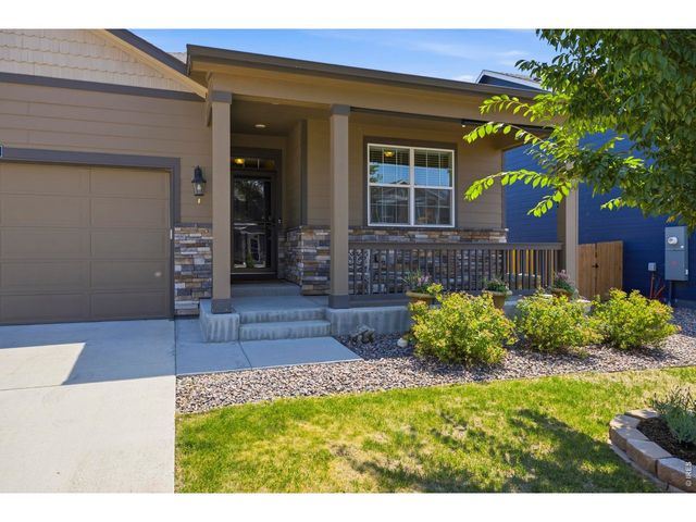 735 Camberly Dr, Windsor, CO 80550