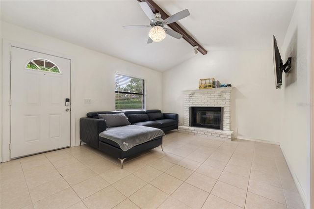 2040 E TRIANGLE DRIVE, Longwood, FL 32779