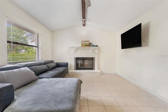 2040 E TRIANGLE DRIVE, Longwood, FL 32779