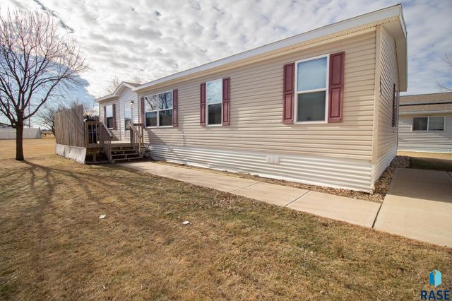 5652 W Meridian Pl Place, Sioux Falls, SD 57108