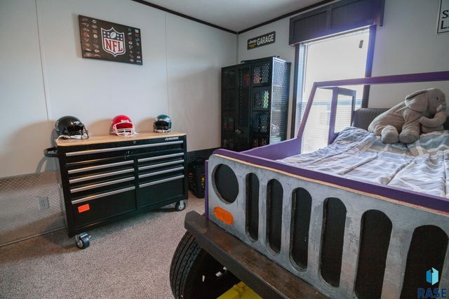 5652 W Meridian Pl Place, Sioux Falls, SD 57108