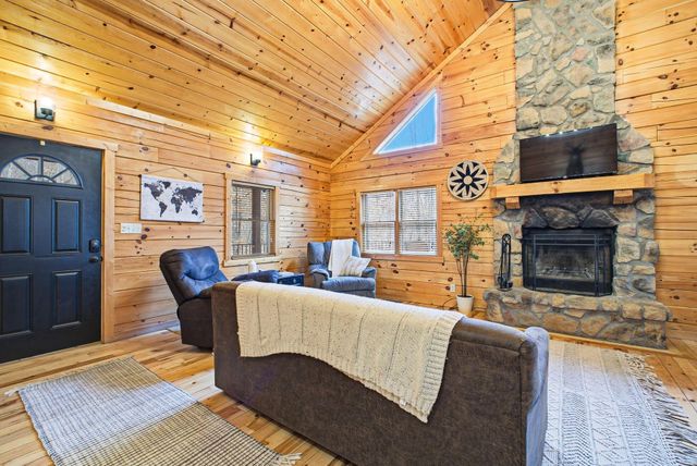 28930 Big Pine Road, Logan, OH 43138