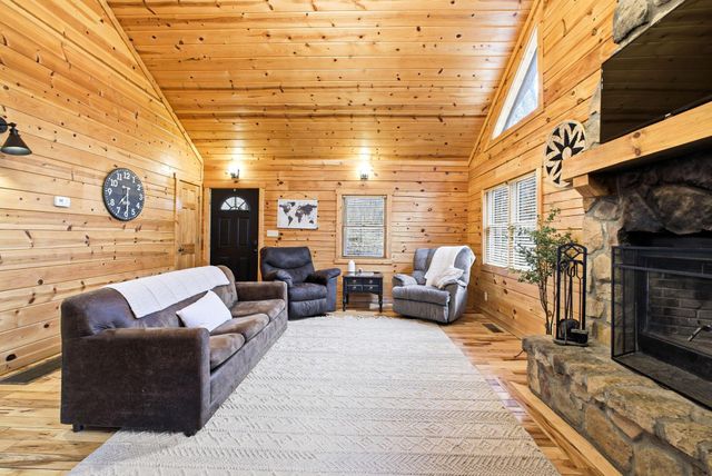 28930 Big Pine Road, Logan, OH 43138