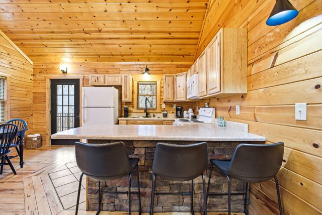 28930 Big Pine Road, Logan, OH 43138