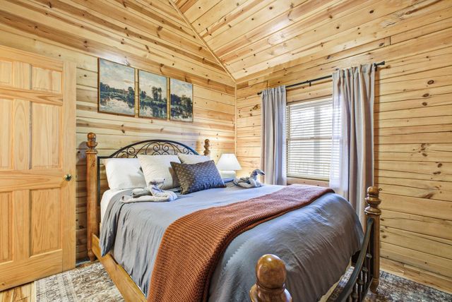 28930 Big Pine Road, Logan, OH 43138