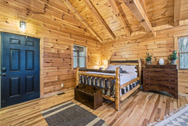 28930 Big Pine Road, Logan, OH 43138