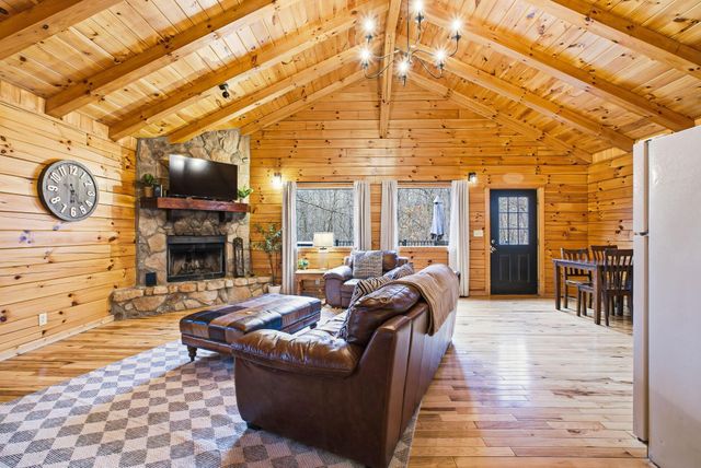 28930 Big Pine Road, Logan, OH 43138