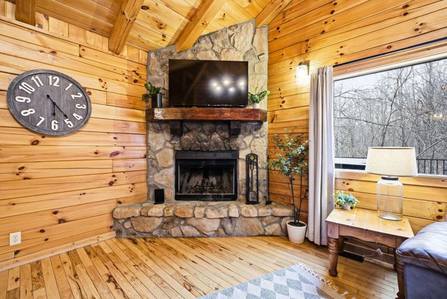 28930 Big Pine Road, Logan, OH 43138