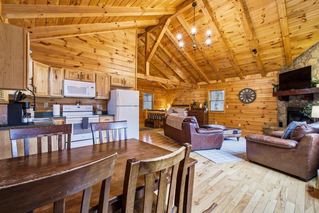 28930 Big Pine Road, Logan, OH 43138