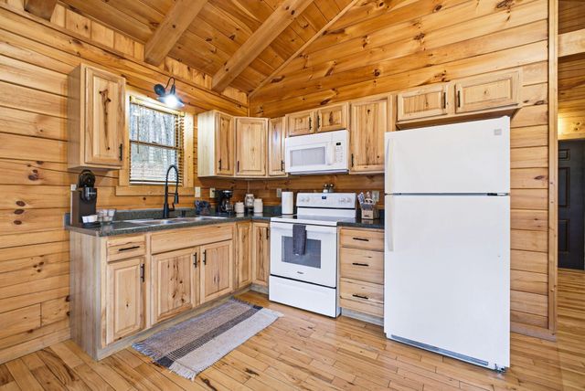 28930 Big Pine Road, Logan, OH 43138