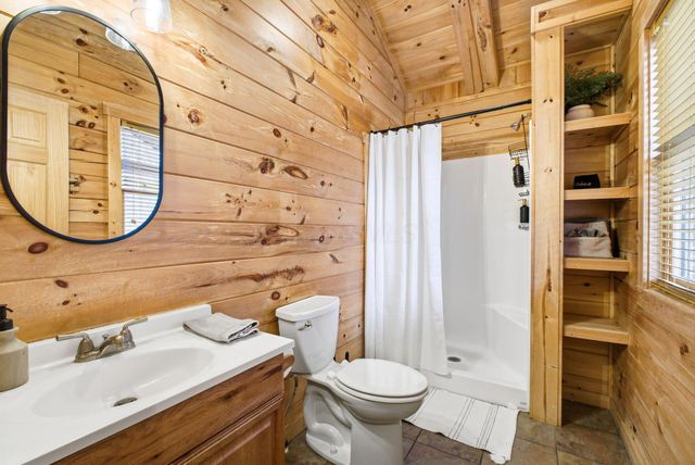 28930 Big Pine Road, Logan, OH 43138