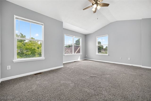 17639 Wildwood Lane, Cleveland, OH 44119