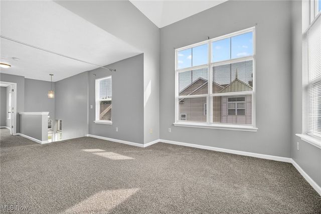 17639 Wildwood Lane, Cleveland, OH 44119