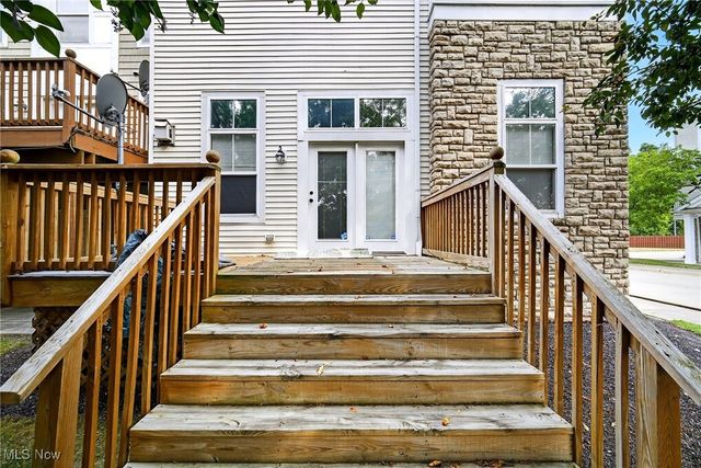 17639 Wildwood Lane, Cleveland, OH 44119