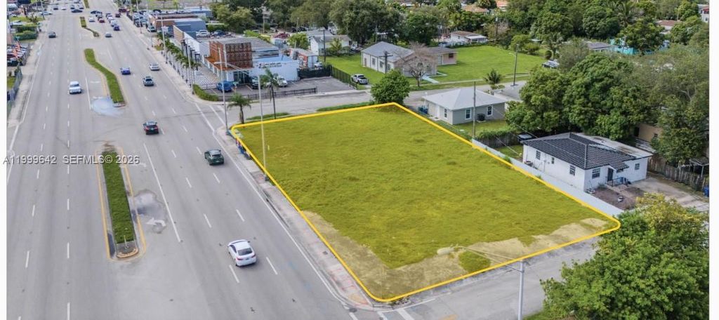 1477 NW 79th St, Miami, FL 33147