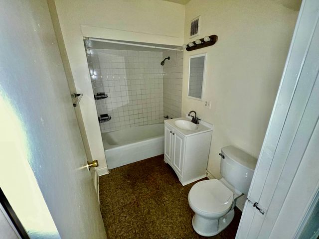 1011 N Western Avenue, Chicago, IL 60622