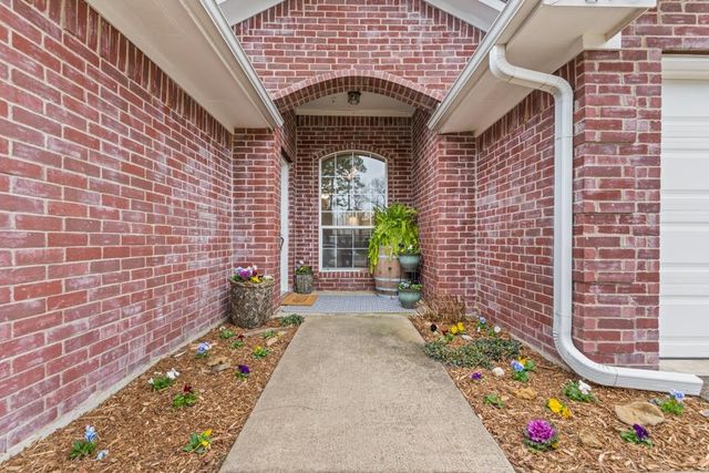 270 Frederick Circle, Flint, TX 75762