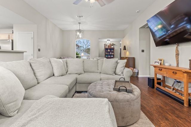 270 Frederick Circle, Flint, TX 75762