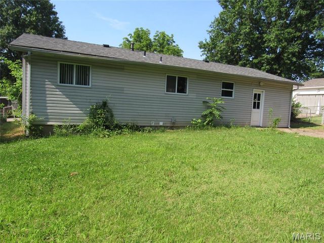815 Briarbrae Drive, St Louis, MO 63138