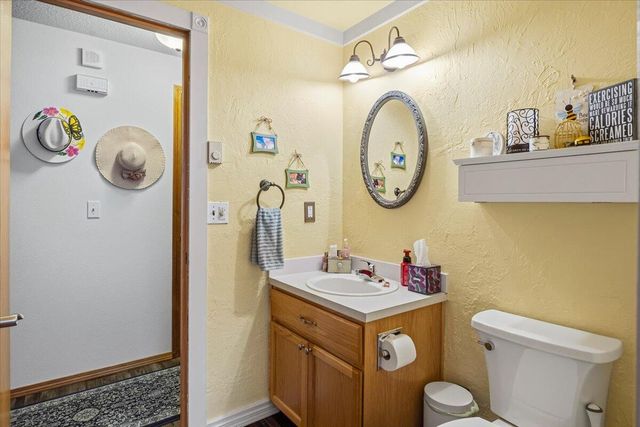 23 SE Benaiah Circle, Bend, OR 97702