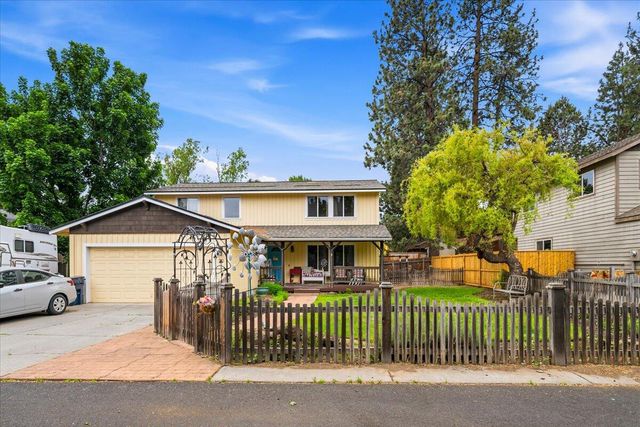 23 SE Benaiah Circle, Bend, OR 97702