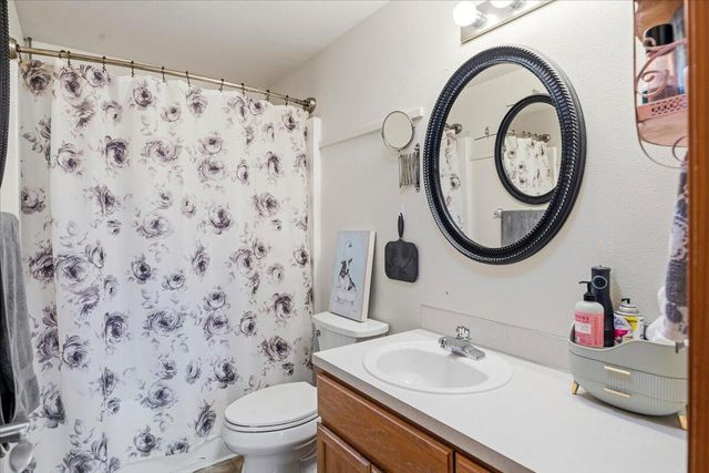 23 SE Benaiah Circle, Bend, OR 97702
