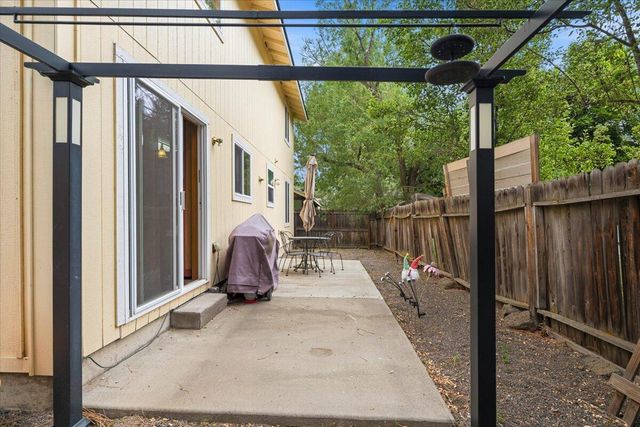 23 SE Benaiah Circle, Bend, OR 97702