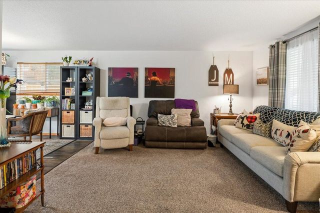 23 SE Benaiah Circle, Bend, OR 97702
