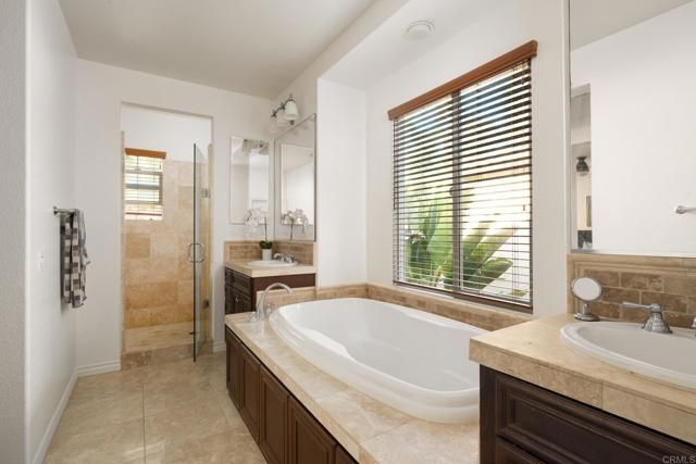 636 Weatherstone Way, San Marcos, CA 92078