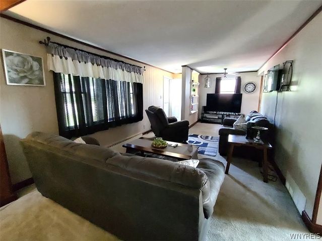 8 Allen Street, Evans, NY 14006