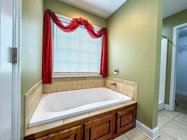 264 Brook Hollow Dr, SE, Cleveland, TN 37323