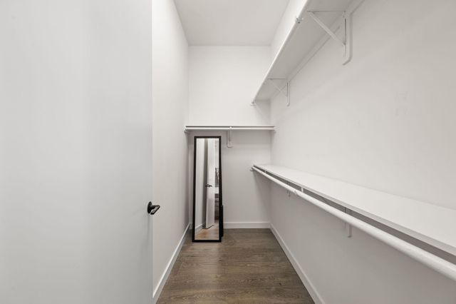 800 Embassy DR 302, Austin, TX 78702